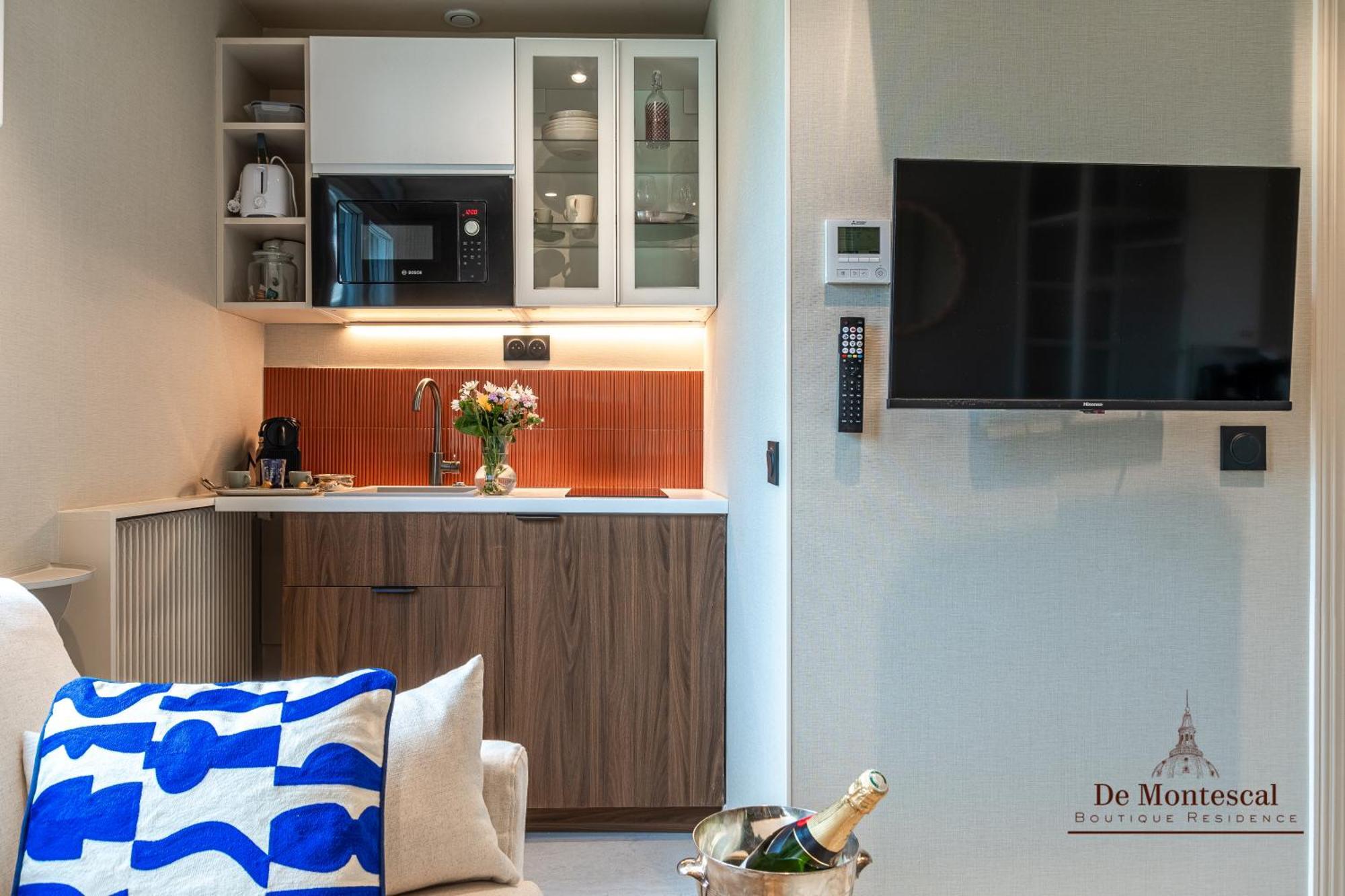 De Montescal- Montparnasse Central With Ac 11 To 14M2 Studio In A Prime Location Paris Exterior foto